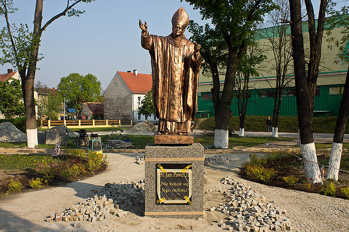 Papststatue in Parchwitz (Prochowice)_DSC6587 Kopie