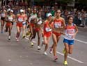 Laeuferinnengruppe beim WM Marathon der Frauen, WM 2009 Kopie